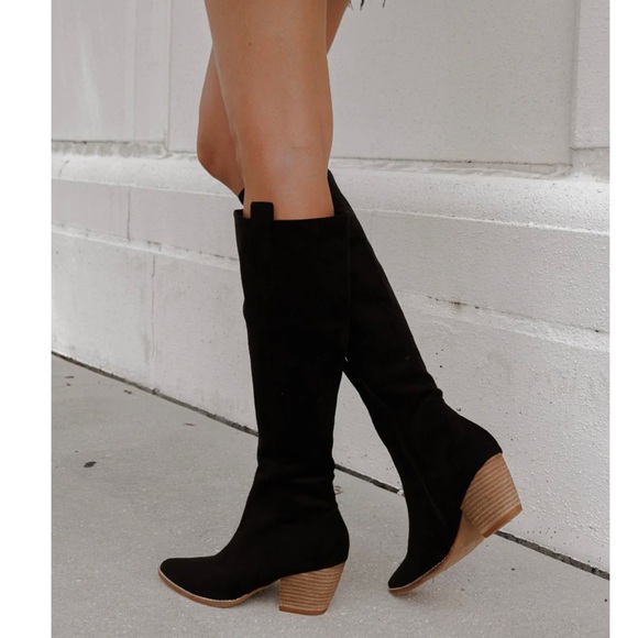 ON SALE! The Birkin Knee Boot - Picture 6 of 9